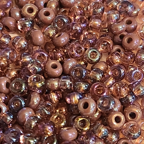 48 grams of Rainbow Transparent Amethyst AB 8/0 Japanese seed beads. - Picture 3 of 6